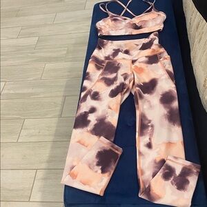 Old Navy Pink and Purple Activewear Set size small